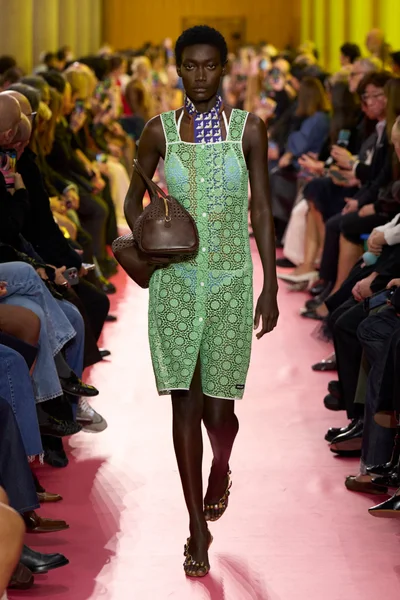 Look 21